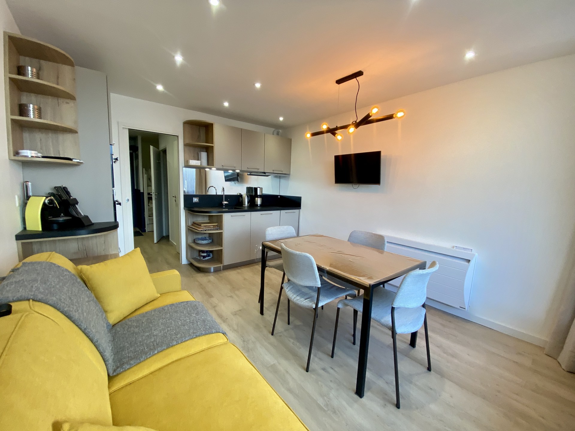 ETERLOUS Luxury - 4 personas - Imagen 3